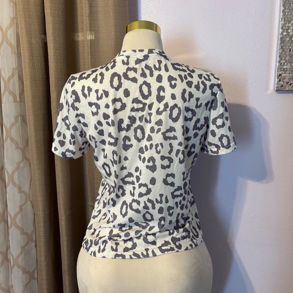 Chic White and Gray Leopard Print Women's Tee - Picture 2 of 2